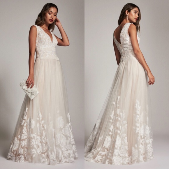 Tadashi shoji jaslyn tuelle lace bridal Gown FINAL PRICE NO OFFERS CONSIDERED